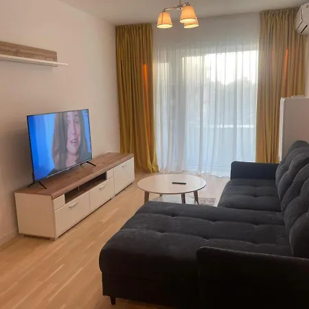 C-Entral Apartments Bucharest With Private Parking מראה חיצוני תמונה