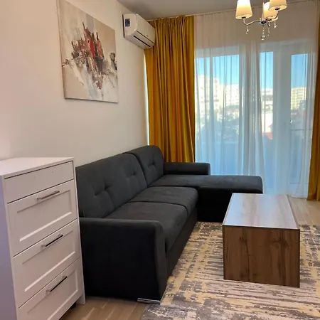 C-Entral Apartments Bucharest With Private Parking מראה חיצוני תמונה
