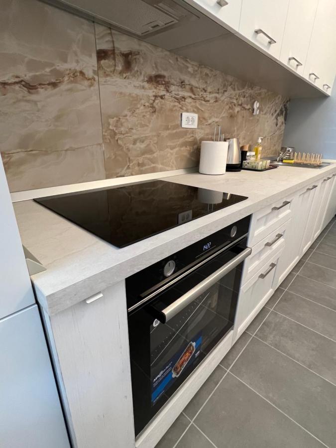 Apartamento C-entral With Private Parking