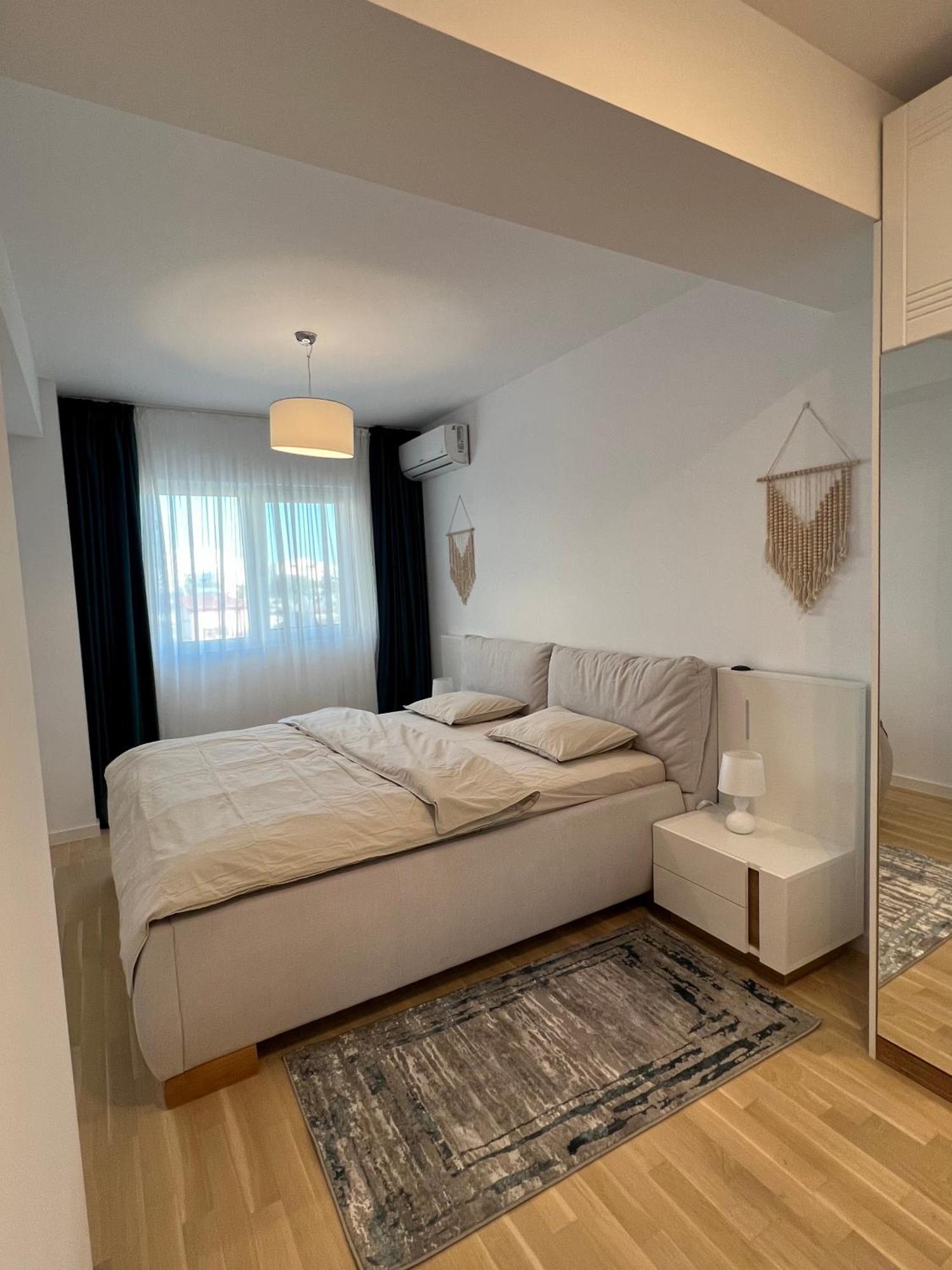 Apartamento C-entral With Private Parking Bucarest