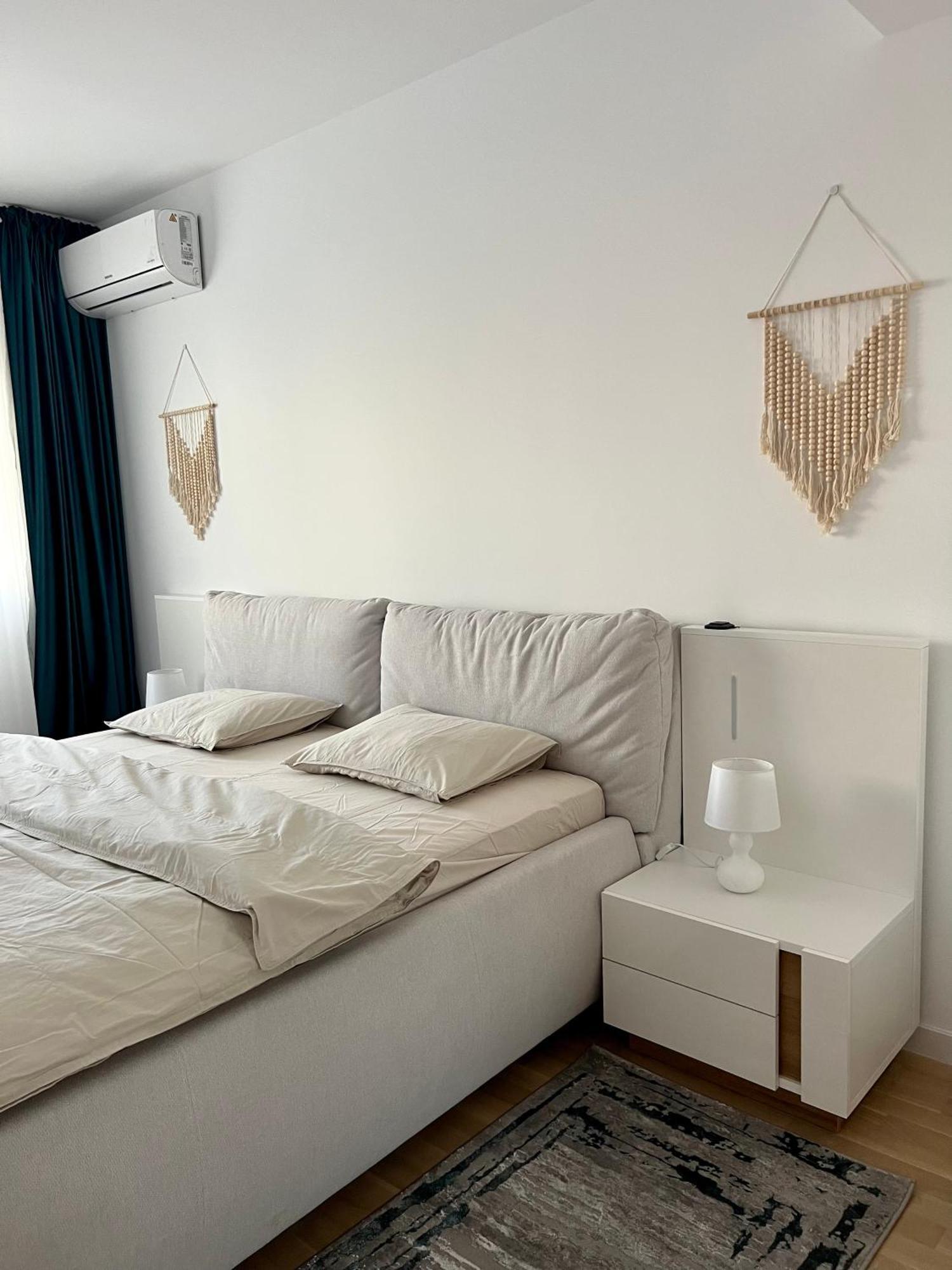 Apartamento C-entral With Private Parking